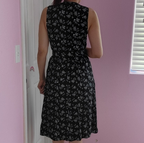 PERI PETITES FLORAL PRINT BLACK  DRESS/SIZE  6 - Picture 6 of 17